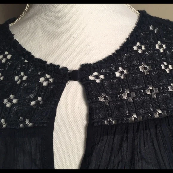 J  Crew Blouse Navy Blue Size 00 Lace Detailing - Picture 4 of 4
